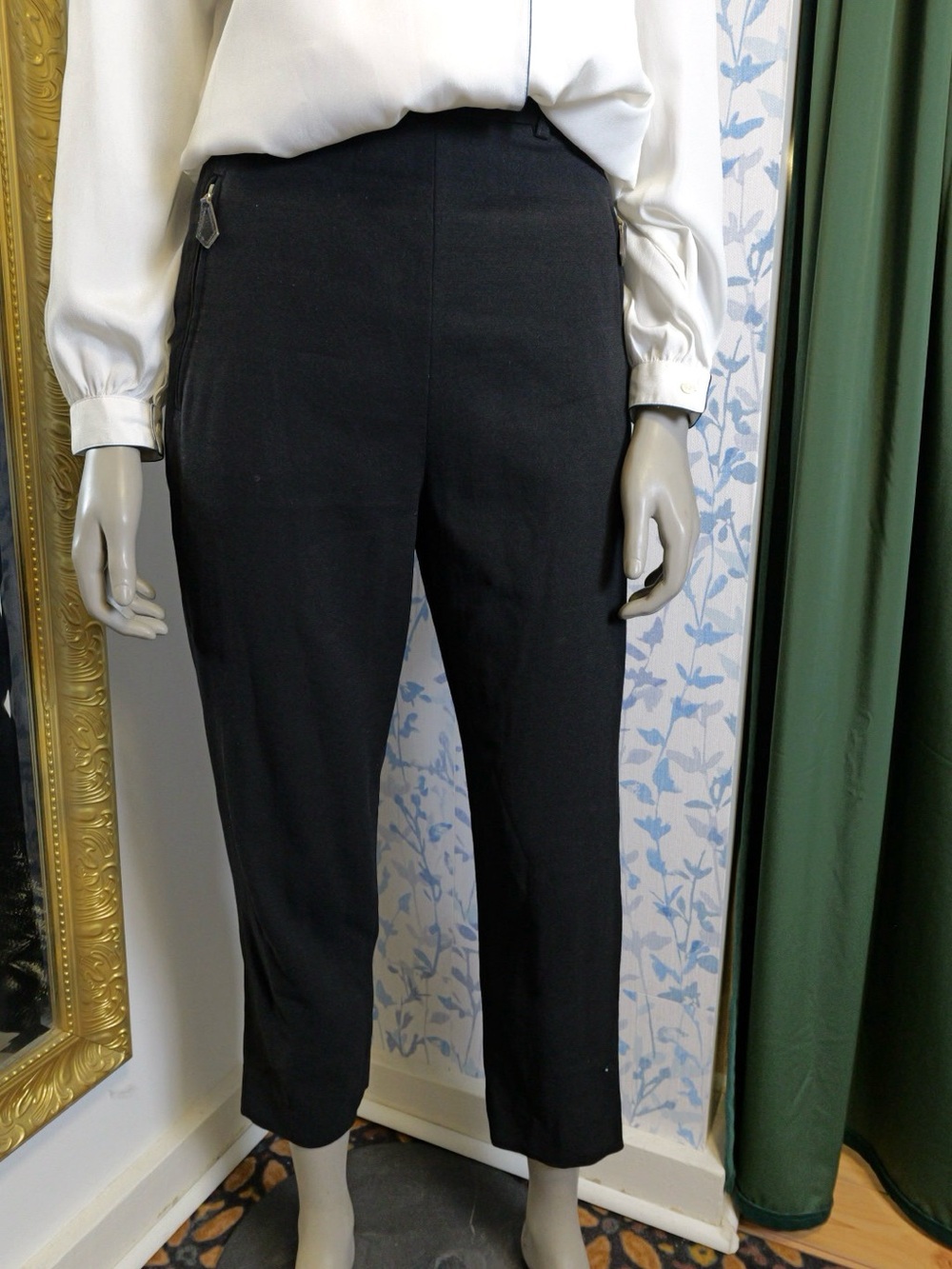 Hermes’ Paris women’s wool pants 40